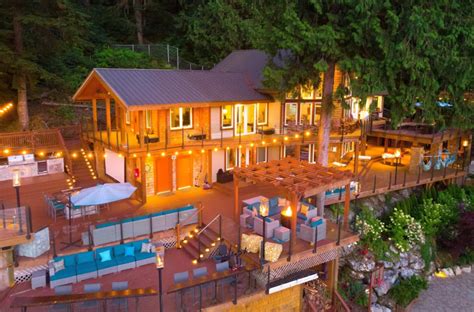 Camp Murray Luxury Vacation Rental near Deep Cove North Vancouver