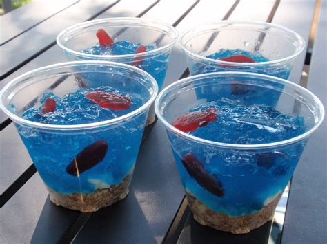 Theresa's Mixed Nuts: Jell-O Fish Bowl Fun