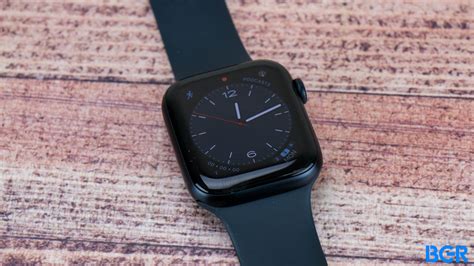 Apple Watch SE (2022) review: The best first Apple Watch