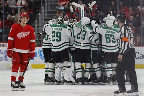 Detroit Red Wings embarrassed by Stars in 6-1 loss in final home game