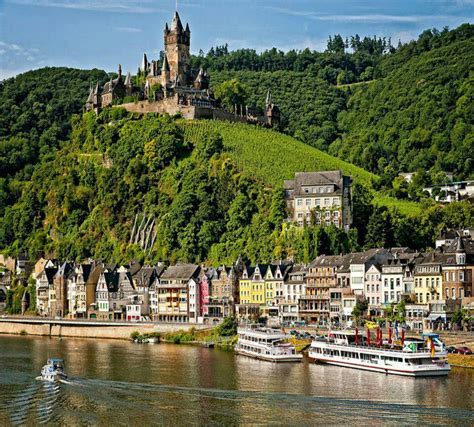 Moselle River, Germany. | Duitsland kastelen, Stedentrip, Dorpjes