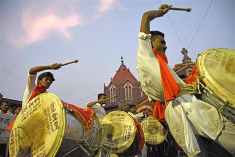 #puneinpixels: Dhol Tasha to road safety, Navaratari and Durga puja ...