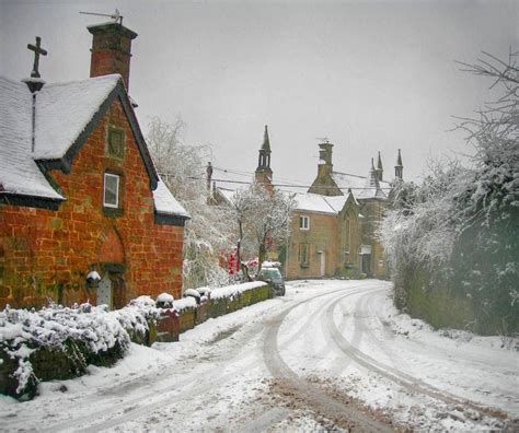 Snow the old English village of Goodrich, Hertfordshire. | Winter ...