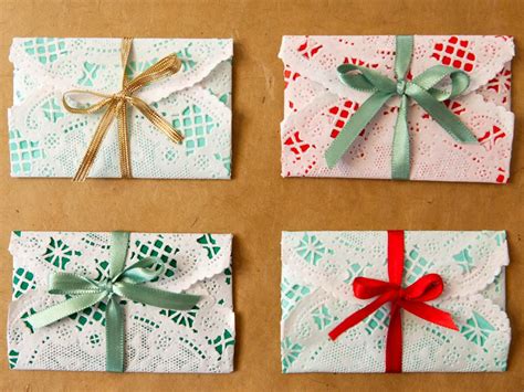 How to Wrap Gift Cards for Christmas | how-tos | DIY