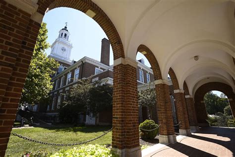 Johns Hopkins remains among top 10 in 'U.S. News' college rankings | Hub