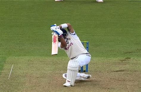 Watch - Virat Kohli plays an exquisite cover drive in Centurion