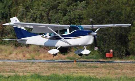 Cessna 205 Technical Specs, History, Pictures | Aircrafts and Planes