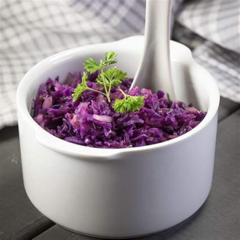 Why Is Cabbage Purple ? Is It Natural ? - Foodiosity