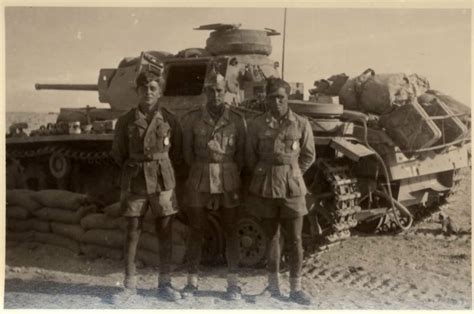 Panzer III and crew - Afrika Korps photo | World War Photos