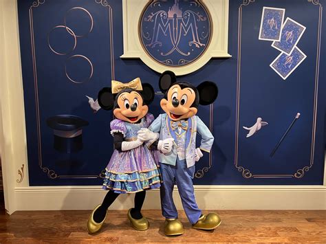 PHOTOS, VIDEO: Meet Minnie Mouse With Mickey in 50th Anniversary ...