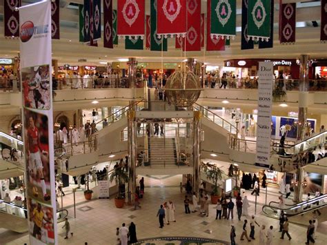 Al Rashid Mall is one of the biggest shopping mall in Al Khobar city ...