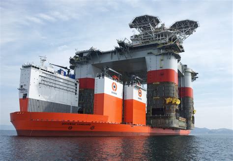 Giant Oil Rig: Behold the Epic Transfer of the Largest Human-Made ...