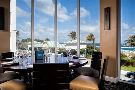 15 Best Restaurants in Delray Beach, FL for 2024 (Top Eats!)