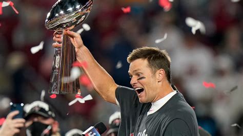 Tom Brady wins fifth Super Bowl MVP award