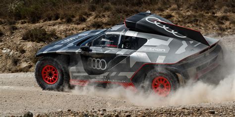 Audi RS Q e-tron endures 8 days in the heat ahead of Dakar Rally - Top ...