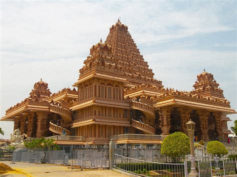 Chhatarpur Temple, New Delhi