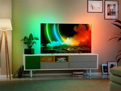 Philips Ambilight 65OLED706 OLED TV Review | Man of Many