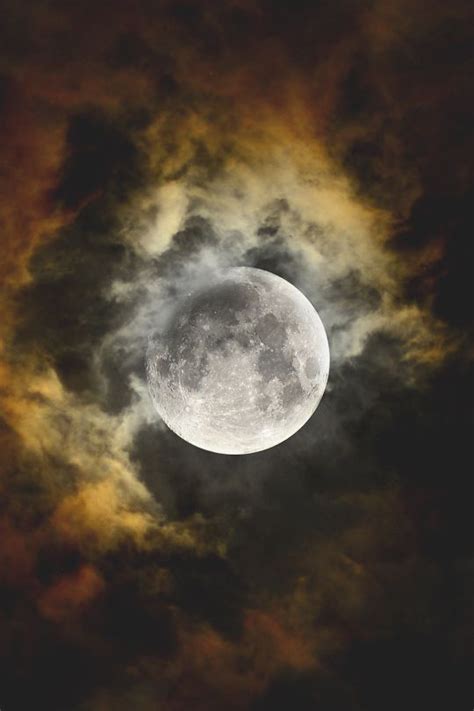 Fabulous Full Moon Photography To Keep You Fascinated - Bored Art