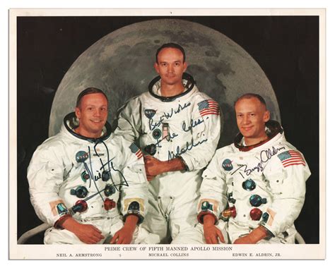 Lot Detail - Apollo 11 Crew-Signed 10'' x 8'' NASA Photo -- Neil ...