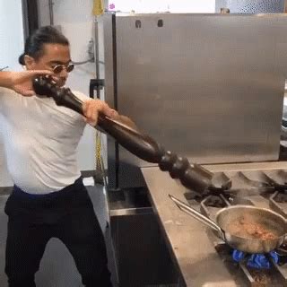 Nusret Salt Bae GIF - Nusret Salt Bae Cooking - Discover | Braided ...