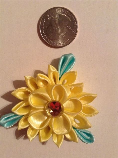 Kanzashi flower | Kanzashi flowers, Kanzashi, Flowers