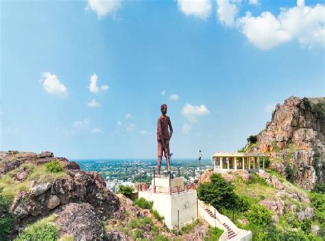 Major Dhyan Chand Statue - Shabla Local