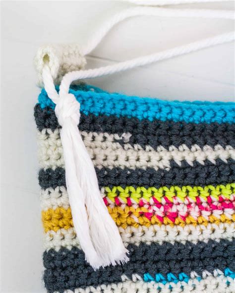 How to make a Flat Bottom Bag from a Crochet Rectangle - Winding Road