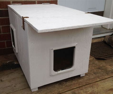 Cat House (for the Winter and for Feral Cats) | Insulated cat house ...