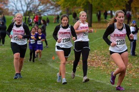 Girls cross country wraps up fast season – The Pony Express