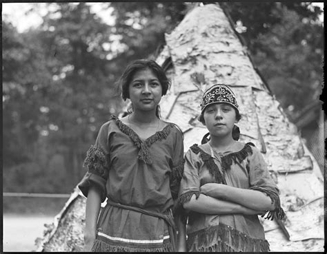 Indians left to right: Liza Dana, Mariah Lewey - real Indian maids to ...