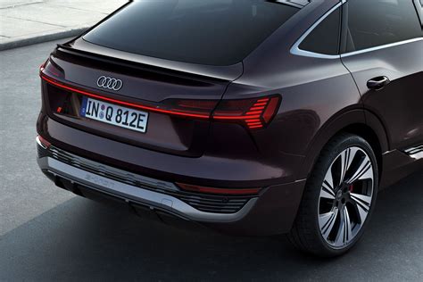 AUDI Q8 Sportback e-tron Specs & Photos - 2023, 2024 - autoevolution