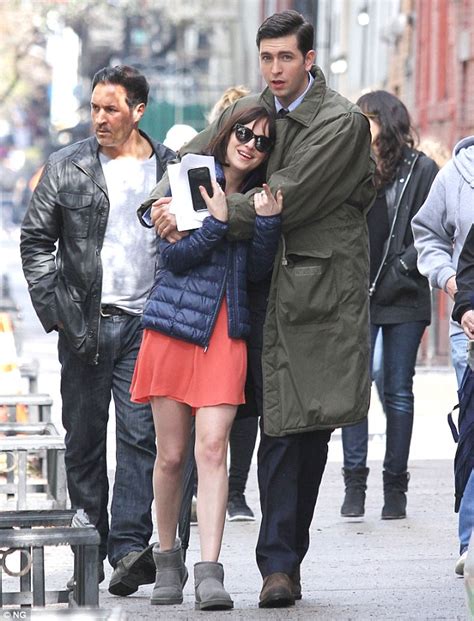 Dakota Johnson cozies up to Nicholas Braun on NYC set How To Be Single ...