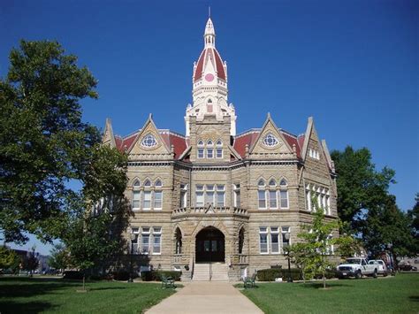 Pike County Courthouse (Pittsfield, Illinois) | Courthouse, Pittsfield ...