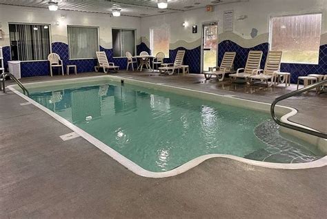 Baymont by Wyndham Noblesville Pool Pictures & Reviews - Tripadvisor