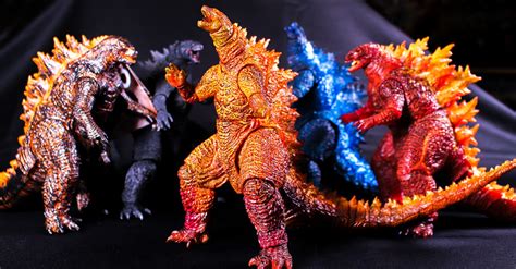 Burning Godzilla 2019 S.H. MonsterArts: Review and Comparisons – Luminous