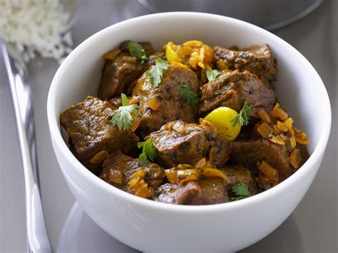 Indian dry beef curry recipe | Beef curry recipe, Beef curry, Curry recipes