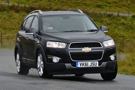 Chevrolet Captiva (2011-2014) review | Auto Express