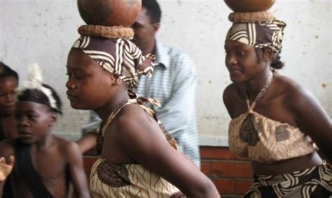 Photo: www.pachikoro.co.zw | Traditional dance, Zimbabwe women ...