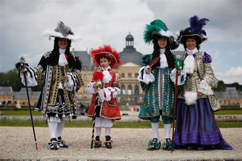 customs and traditions in france