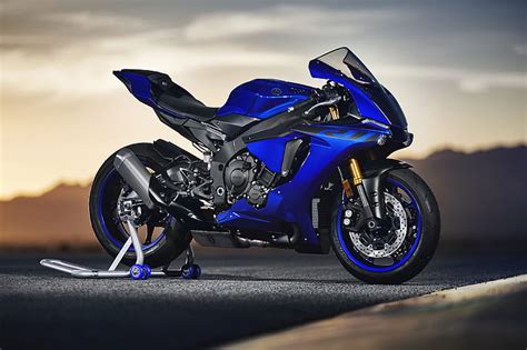 HD wallpaper: 4K, 2018, Yamaha YZF-R1 | Wallpaper Flare