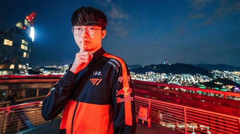 T1 star Faker boasts incredible LoL Worlds record - Dexerto