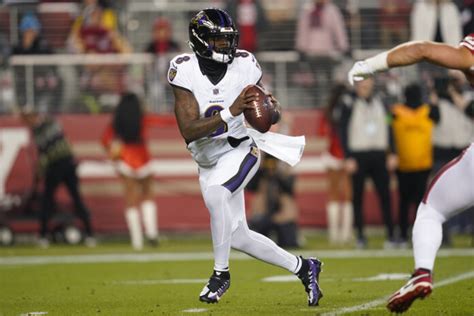 NFL QB Power Rankings Week 17: Lamar Jackson Makes a Leap, Tua ...