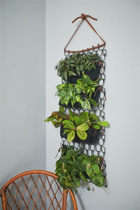 Easy DIY plant wall - A Life Unfolding