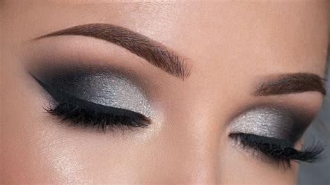 Silver Eyeshadow Tutorial