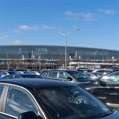 Chicago airport parking lot - Travel Off Path