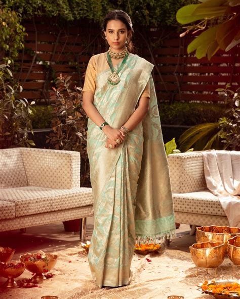 Experience The Beauty Of Heritage Handlooms At Singhania’s - ShaadiWish