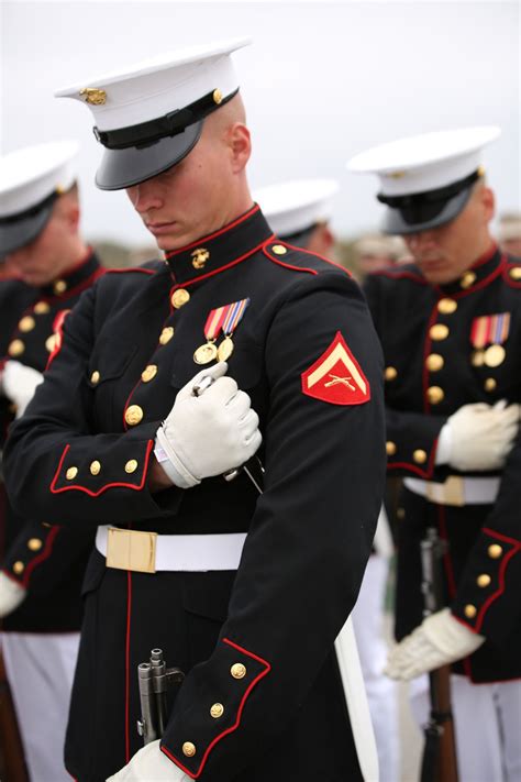 #SOLDIERPORN — Evening Quickie #soldierporn: Sharp Dressed Man ...