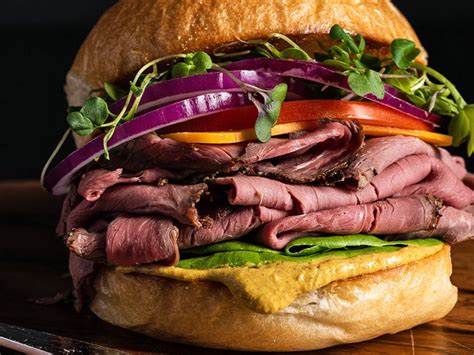 Spicy Horseradish Roast Beef Sandwich