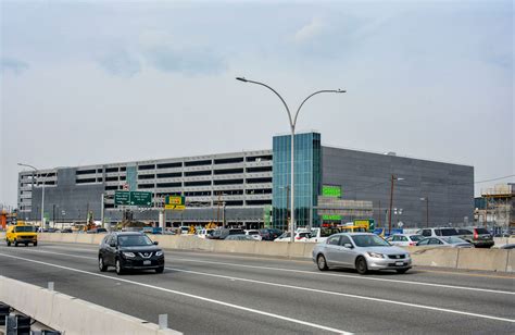 Terminal B Parking Garage - LaGuardia Redevelopment