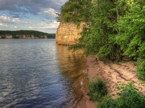 15 Amazing Places for Hiking in Wisconsin Dells - Paulina on the road